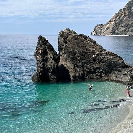 Casa Marvana 2, Near The Ferry To Cinque Terre ลาสเปเซีย ภายนอก รูปภาพ
